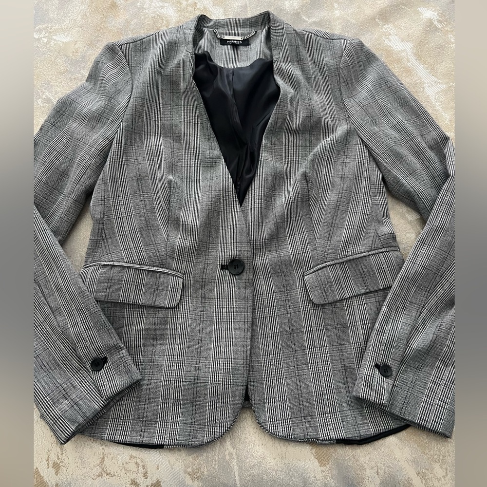 063. Bundle of Two Blazers - Picture 2 of 11